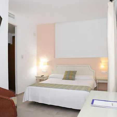 Hostal Doña Lola Marina-2