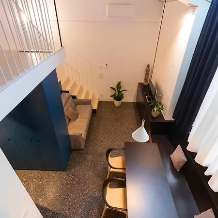 Pepper Suite-3