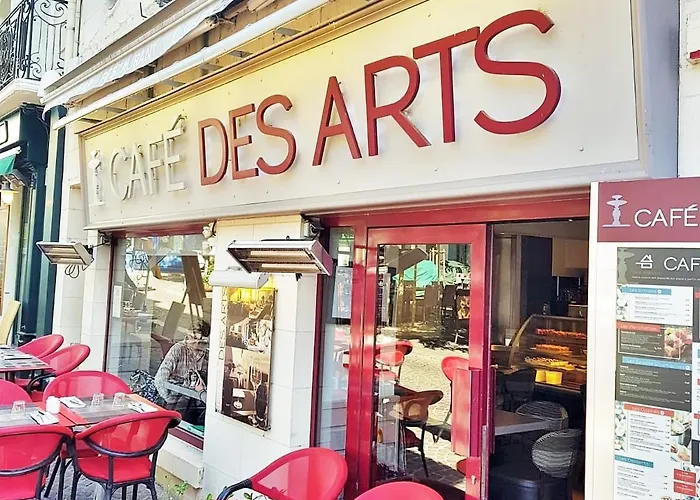 Hotel Du Cafe Des Arts Chinon