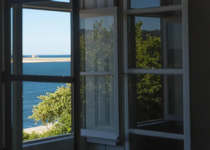 Duas Portas Townhouse