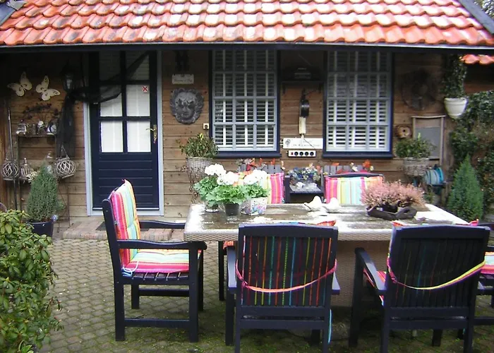 Prive Tuinhuis B&B Elly