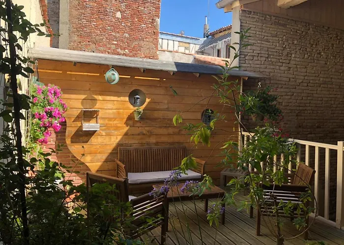 le patio de l'oustal