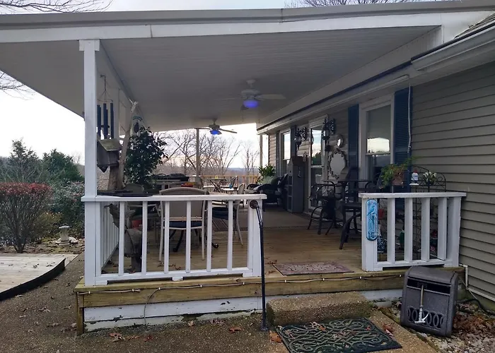 Serenity Hill Bed And Breakfast