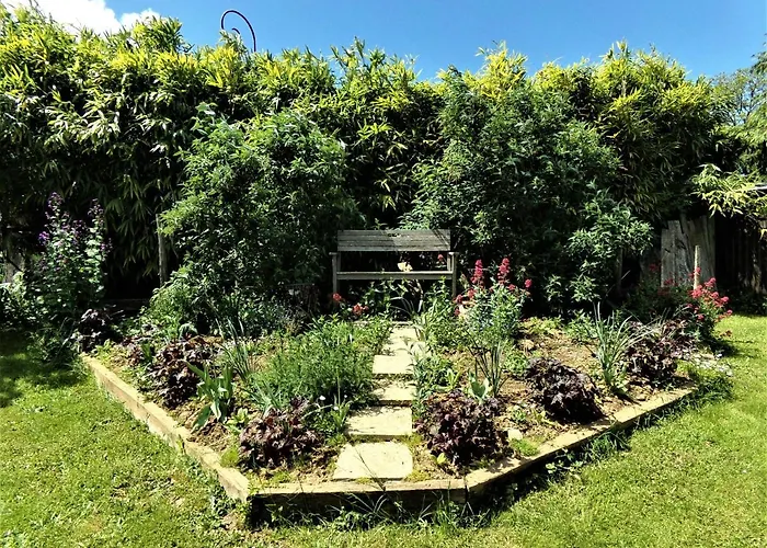 Chambre D'Hote - Ilse'S Garden Chair