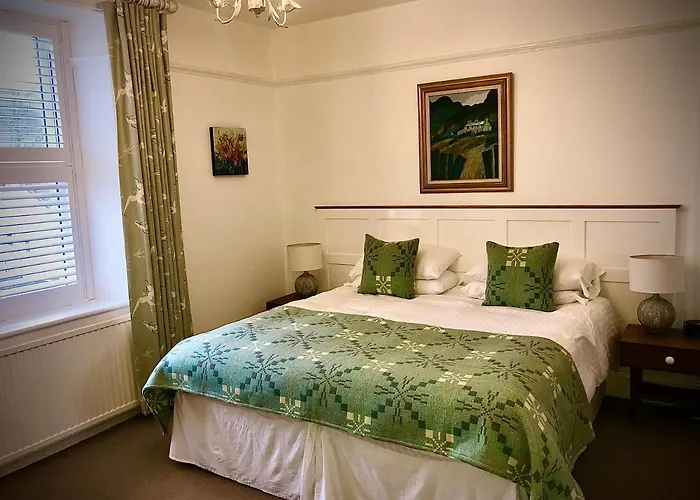 Llety Brynawel Guest House