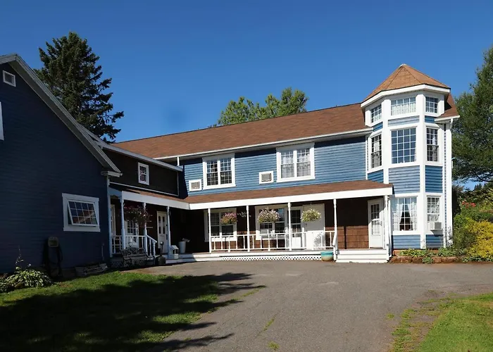 The Lookout Inn