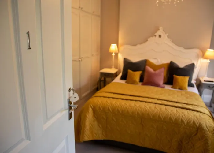 Apple Tree Bed And Breakfast