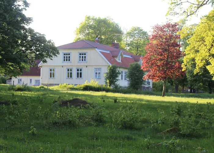 Yxkullsund Saeteri B&B - Manor & Estate Since 1662