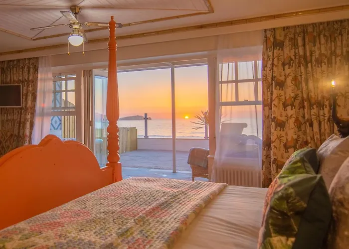 Tolcarne Beach Colonial Restaurant And Rooms