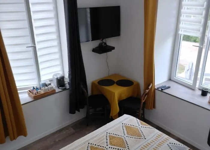 Suite privée indépendant dans ancien pigeonniet