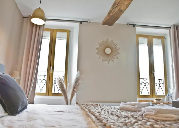 Meuble De Tourisme, Les Chambres Du Beffroi