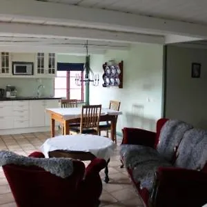 Eksholmens Gard B&B