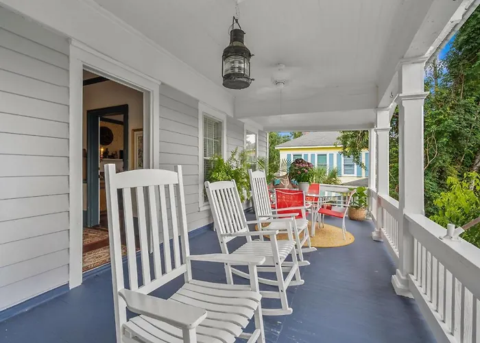 Goodbread House Bed & Breakfast Inn