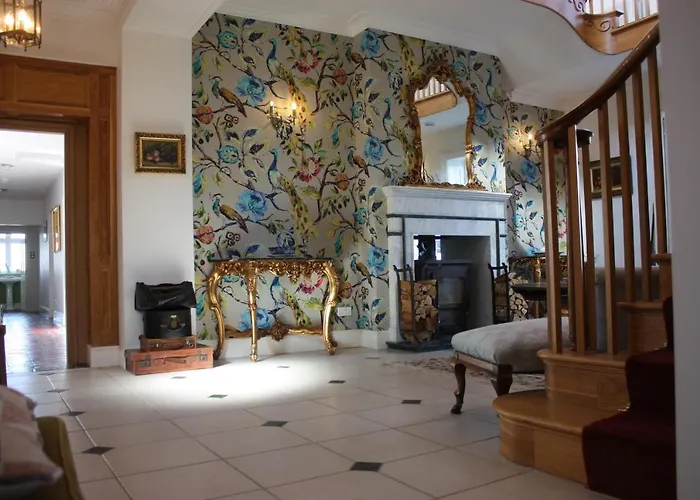 Eagle House - Award Winning B&B And Apartment