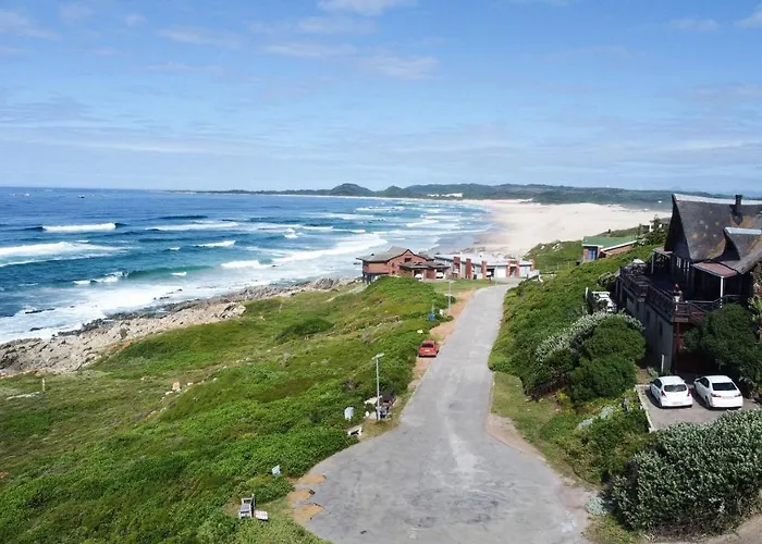 Oyster Bay Beach Lodge