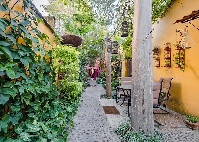 Hotel Rosa Morada Tlaquepaque