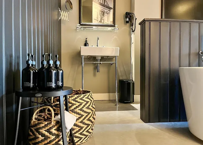 Van Der Gang Suites Uniek Design In Hartje Dokkum