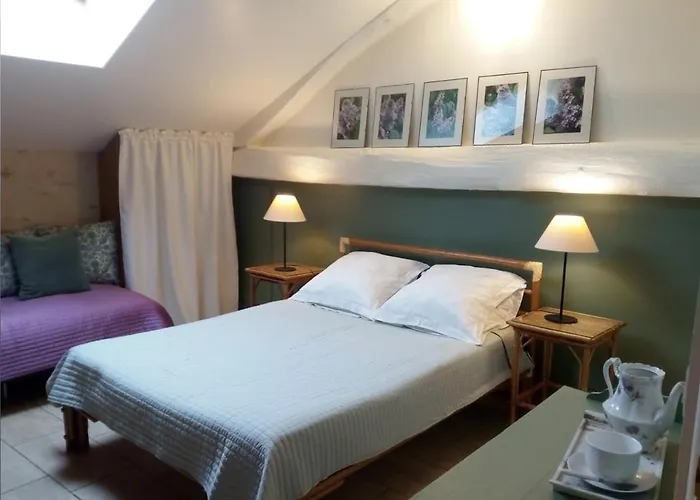 Clos De L'Arthonnet- Chambres D'Hotes Avec Cuisine D'Ete, Proche Limoges