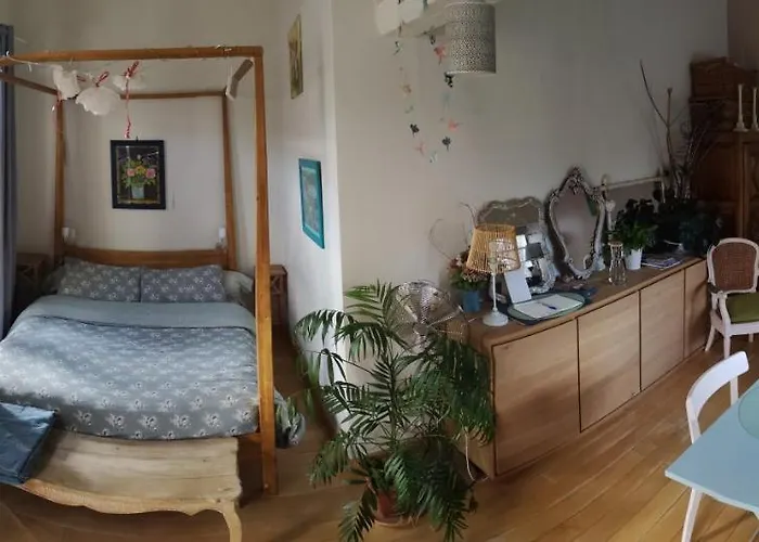 Chambre en ville dans un esprit campagne