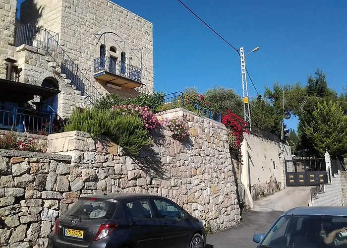 Rosary Sister Guest House Ein Karem