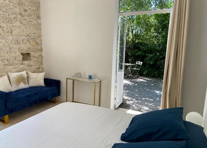 Jas de Berrias location de charme avec piscine