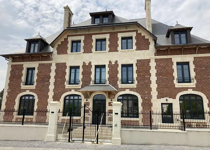 Domaine du lion rouge Piscine et Spa