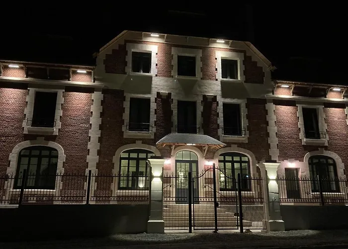 Domaine Du Lion Rouge Piscine Et Spa