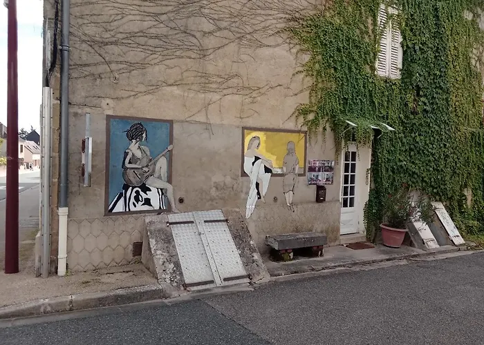 Chambres D Hotes Le Labyrinthe Du Peintre