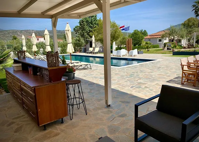 Villa Hylas Luxury Bed & Breakfast Kilada