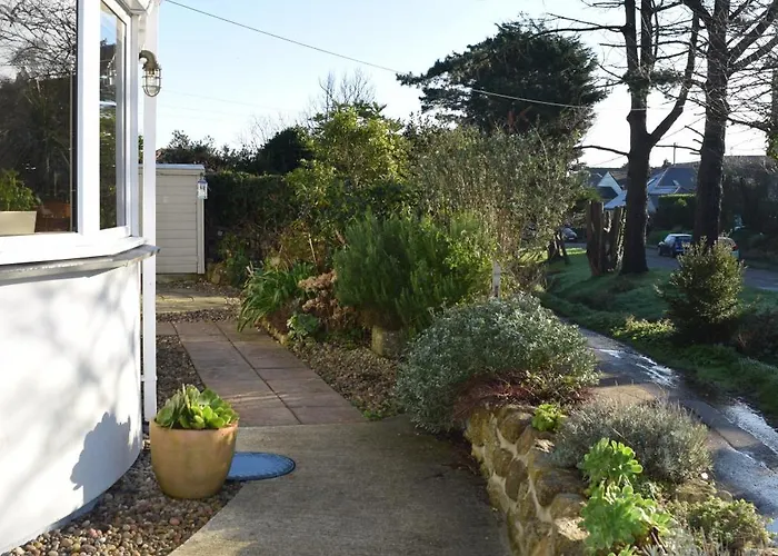 6 Trungle Terrace