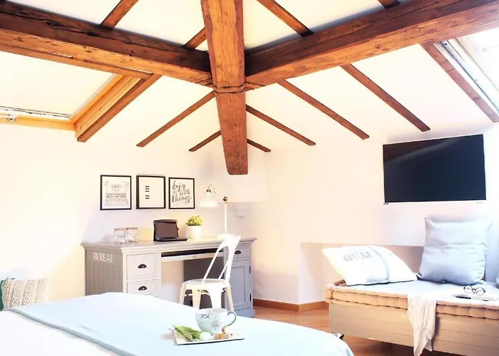 Accanto Al Centro B&B