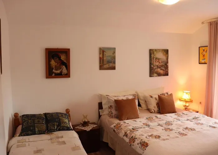 Frile Apartments