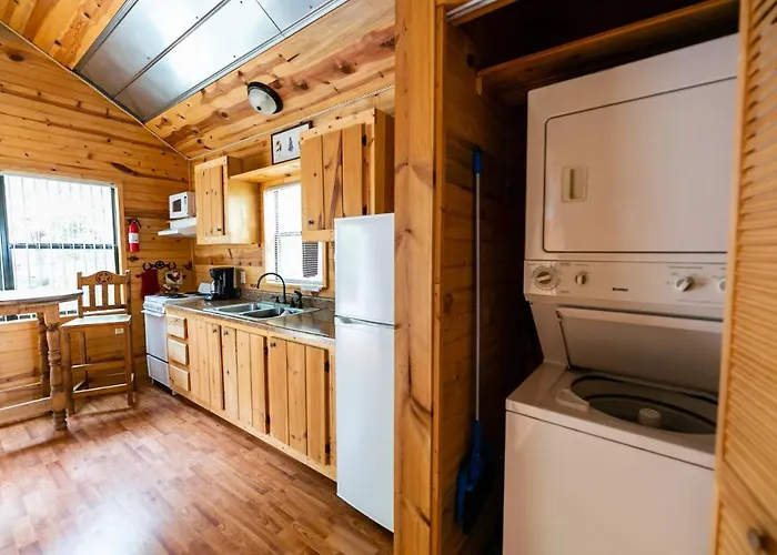 Walnut Canyon Cabins