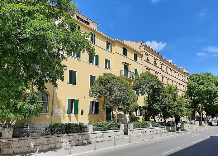 Calma Luxury Rooms