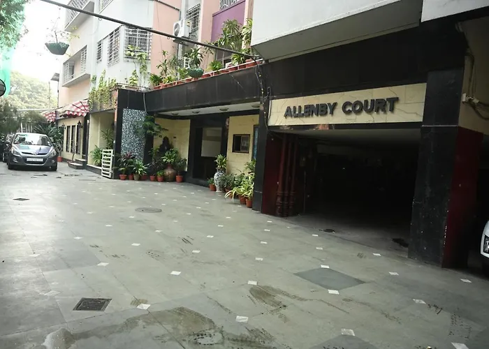 Elgin Suites