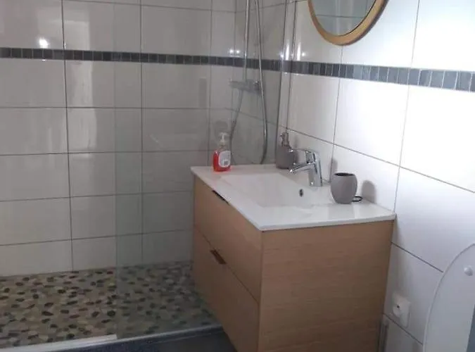 Suite privée indépendant dans ancien pigeonniet