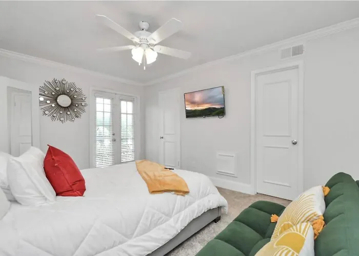 Modernized Private Master Suite Houston