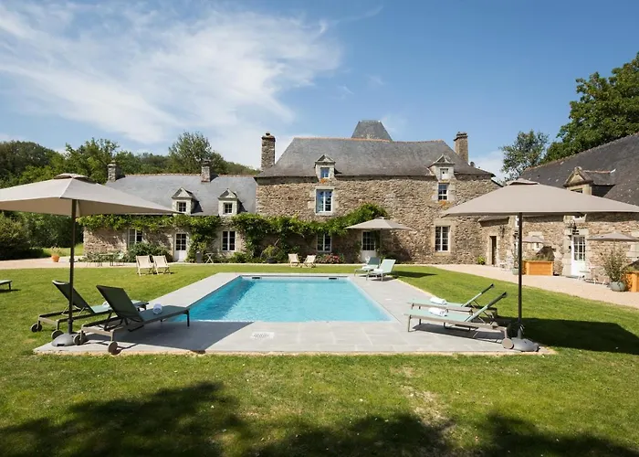 MANOIR DU VAU D ARZ gîtes et chambres d hôtes avec piscine