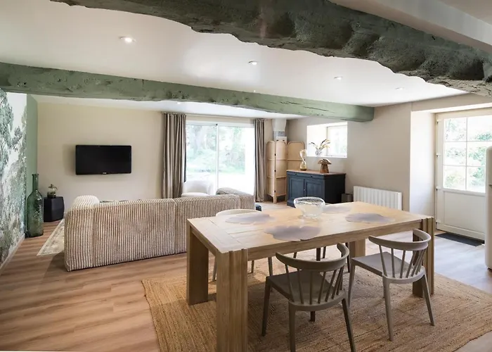 MANOIR DU VAU D ARZ gîtes et chambres d hôtes avec piscine