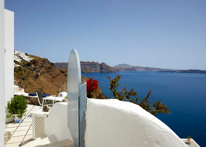 Allure Breeze Suites