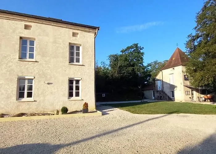 Suite privée indépendant dans ancien pigeonniet