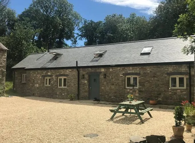 Crymlyn Barn