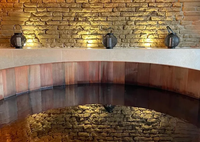 Suite intimiste avec Spa privatif et vue Pyrénées