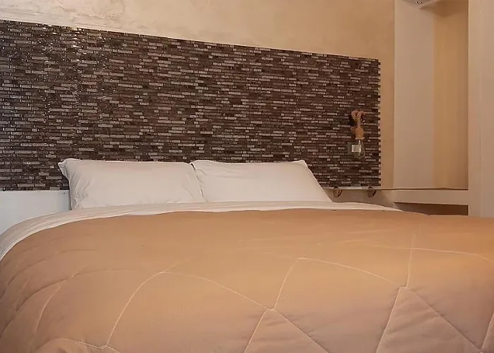 Cairoly Rooms'