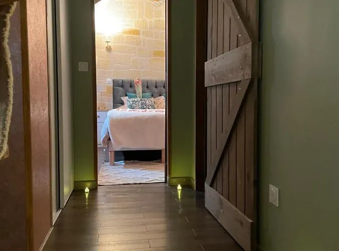 Grande Chambre Confortable