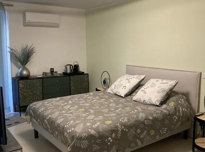 Chambre d'hôtes Bambou- A l'Ombre des Tilleuls
