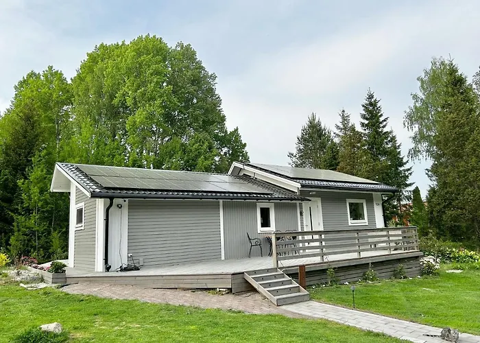 Lilla Huset Bed & Breakfast - Countryside Guesthouse, Free Parking