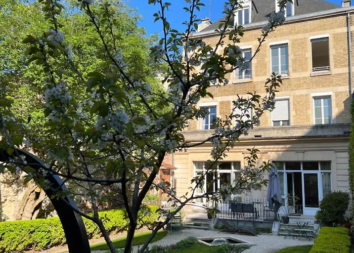 La Demeure des Sacres
