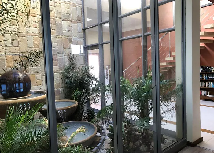 Marine 5 Boutique Hotel