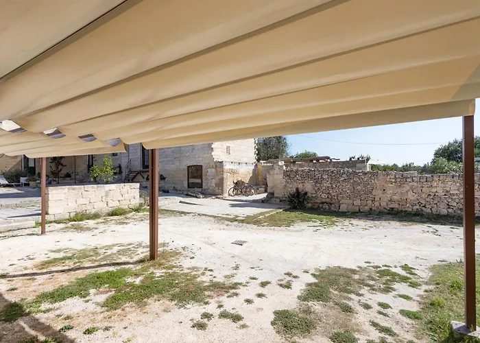 Masseria Torre Sant'Andrea (Antica Masseria Malapezza)